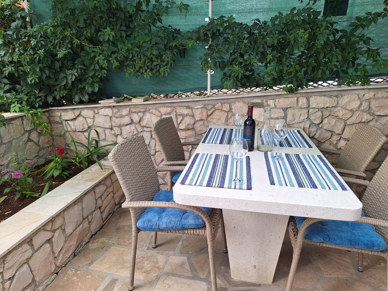 Foto 6 von 34: Ferienwohnung in Povlja mit Meerblick, Terrasse, Klimaanlage, W-Lan (4991-2)