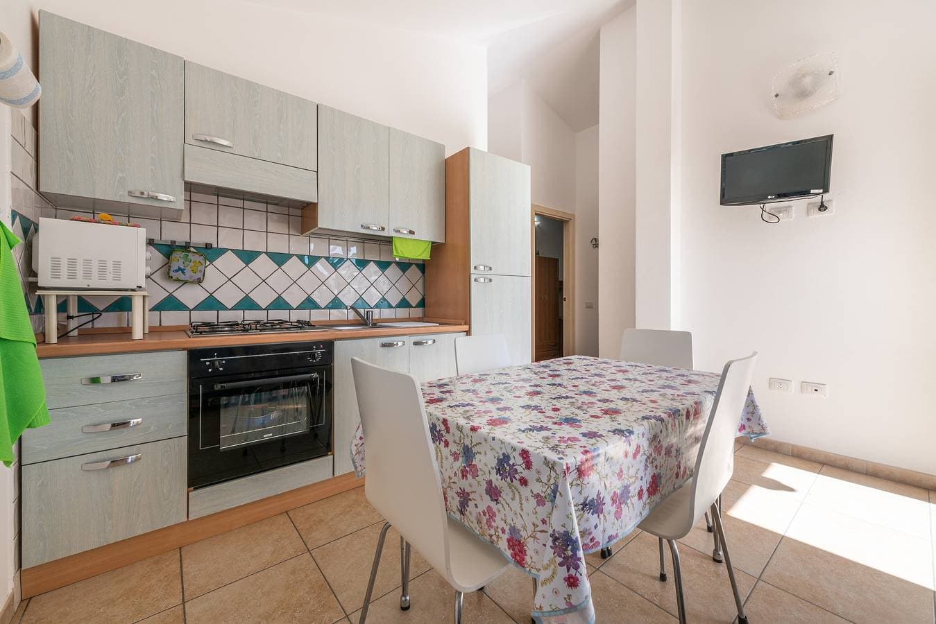 Foto 7 von 26: Ferienhaus "Sottotorre 2" in Meeresnähe mit privatem Garten und Klimaanlage