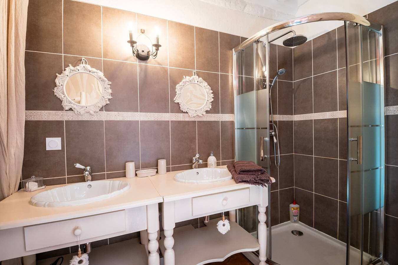 Foto 12 von 26: Bed & Breakfast „Chambre Bohème“ mit privater Terrasse, WLAN und Klimaanlage