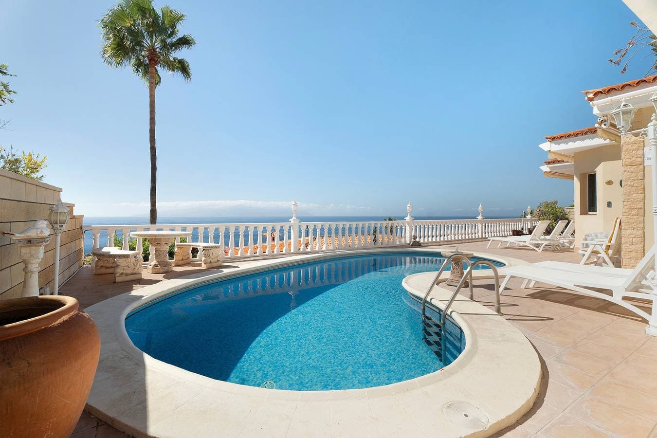 Foto 8 von 34: Ferienhaus 'Haus Carla Pool Privat' mit Meerblick, beheiztem Pool und WLAN