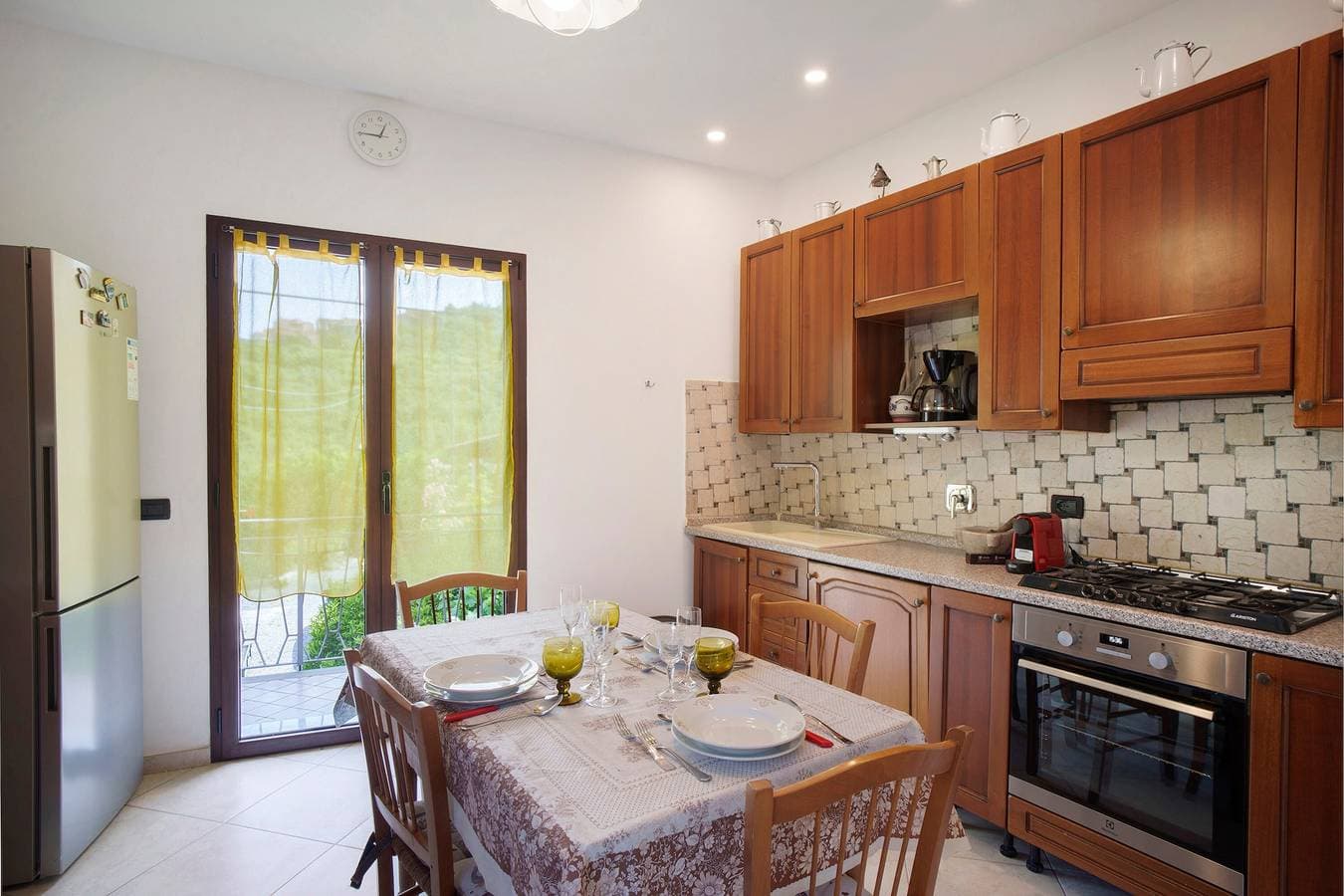Foto 8 von 22: Ferienwohnung 'Marì E Françe' mit Balkon und Wi-Fi