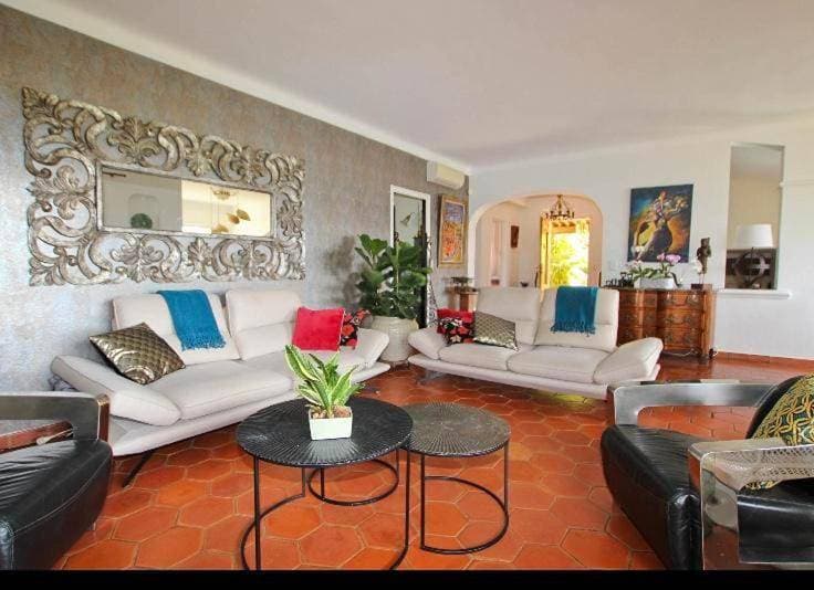 Foto 6 von 23: Villa with Sea View