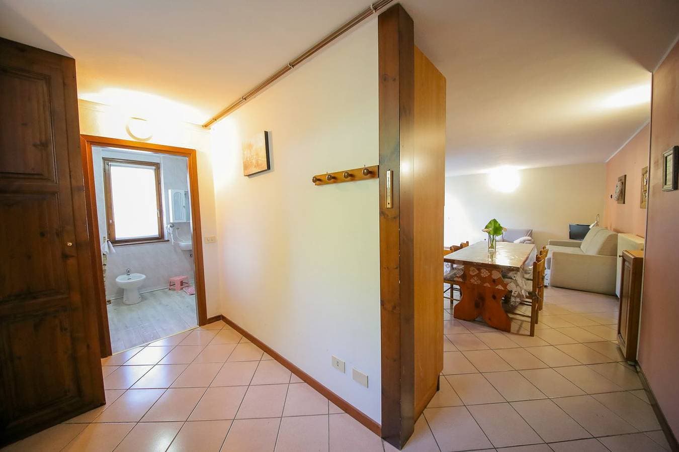 Foto 8 von 36: Quattro Stagioni Winter Garten-Ferienwohnung mit Pool