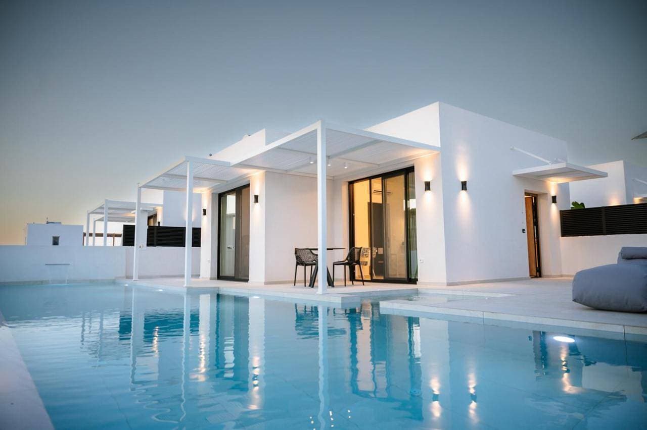 Foto 2 von 32: Suite with Private Pool