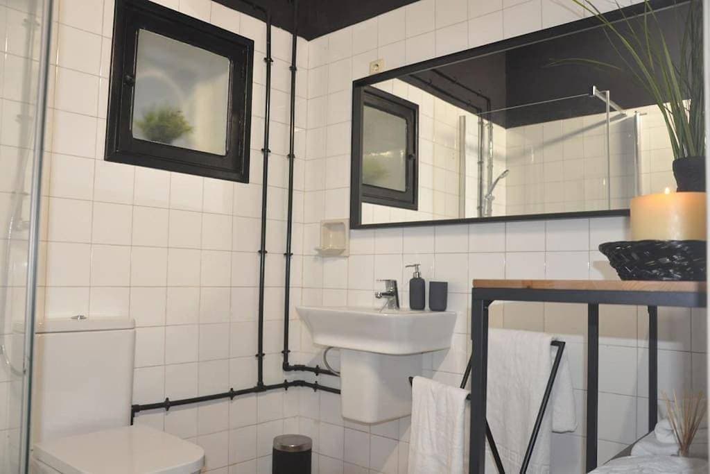 Foto 9 von 38: Three-Bedroom House