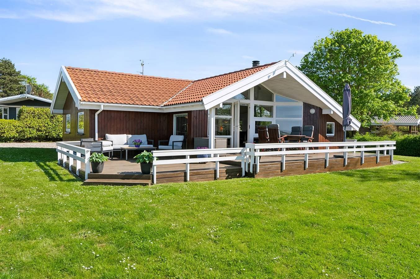 Pet friendly home in Humble with sauna 1