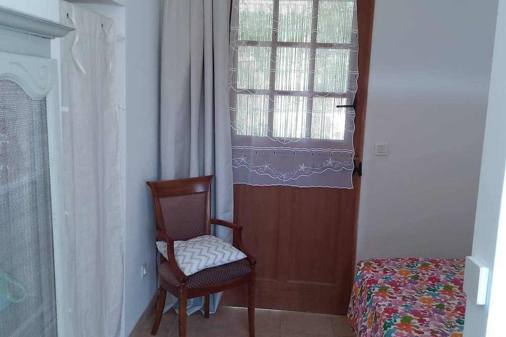 Foto 2 von 12: Charming studio between sea and mountains Self-catering cottage on an ancient olive grove