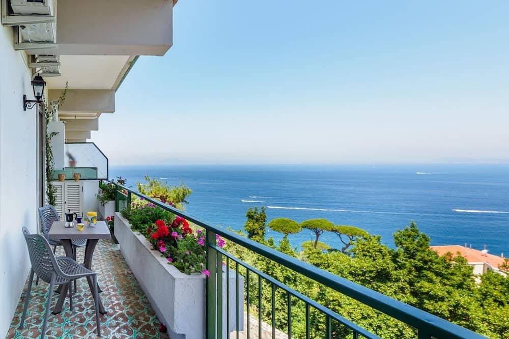 Panoramic Sea-View Terrace in the Quiet Beauty of the Sorrento Coast 1