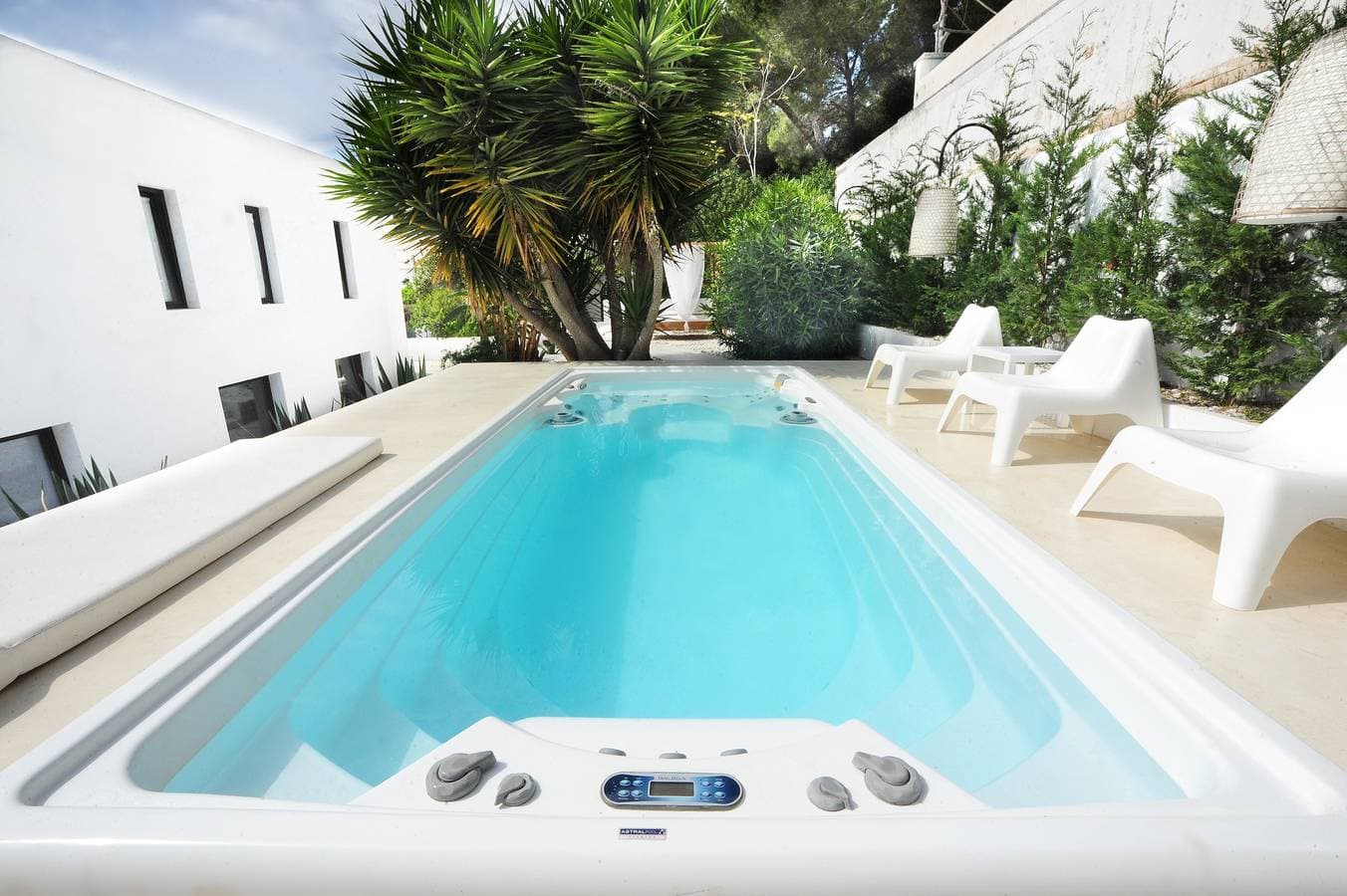 Foto 6 von 57: Fantastische Luxusvilla nahe dem Strand mit Pool, Whirlpool