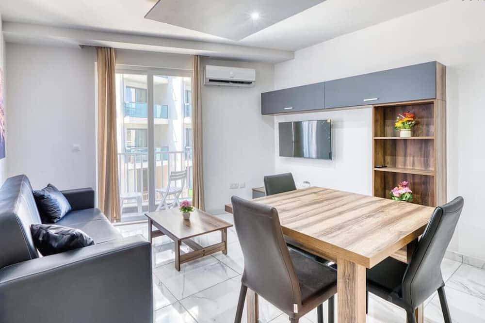 Foto 5 von 30: Seafront home opposite beach w/WIFI & AC in Qawra