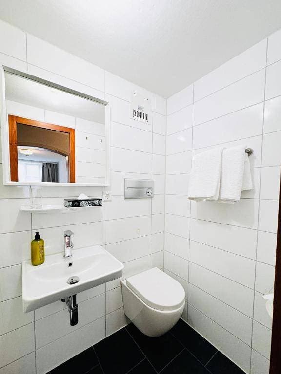 Foto 5 von 9: Economy Double Room
