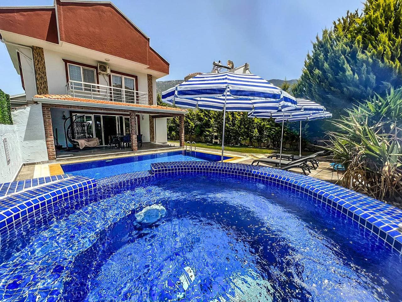 Villa 1