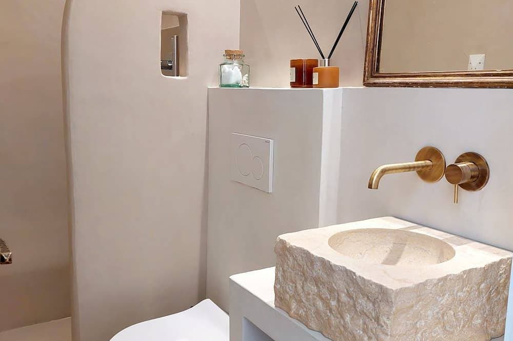 Foto 4 von 30: Bon-Henri-4*-Gîte-Exklusiv-Ensuite mit Bad-Gartenblick