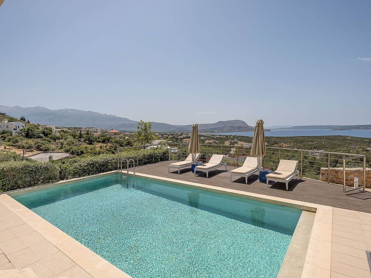 Foto 3 von 31: Villa für 6 Personen mit Balkon