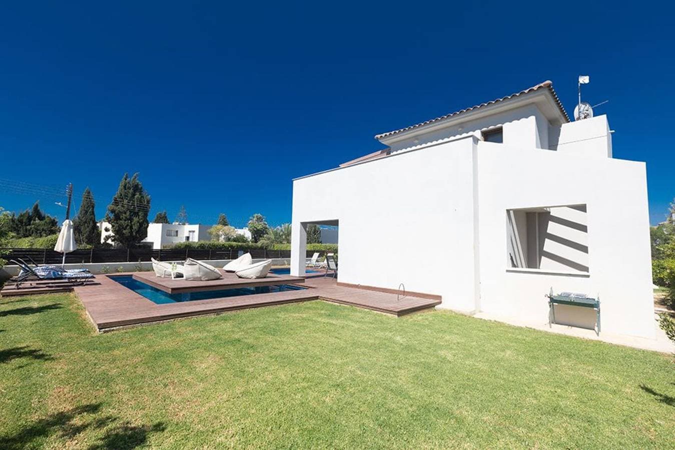 Foto 4 von 23: Villa für 6 Personen mit Balkon/Terrasse
