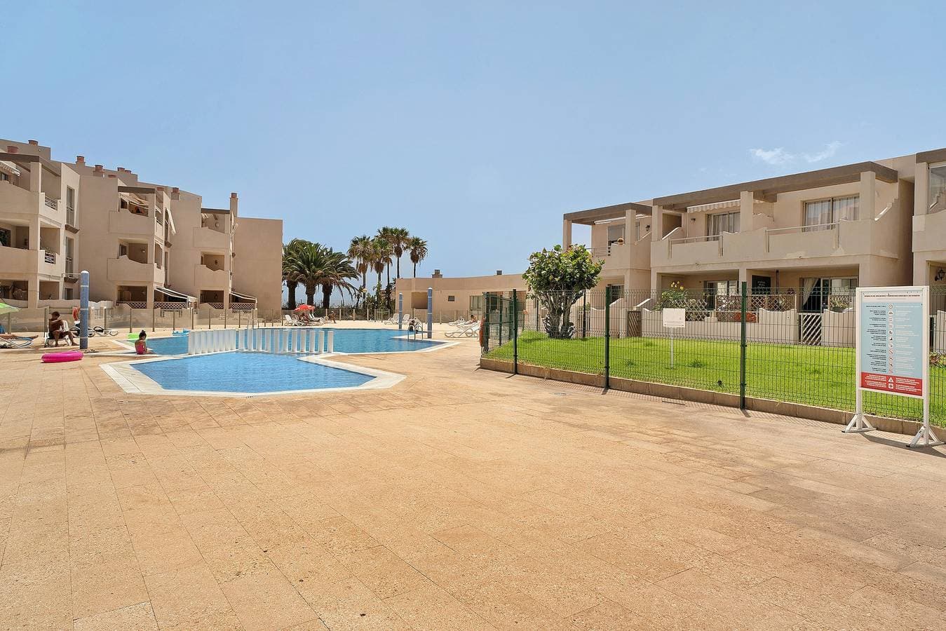 Foto 5 von 23: Ferienhaus 'Duplex Tejita Beach' mit Gemeinschaftspool, Balkon und WLAN
