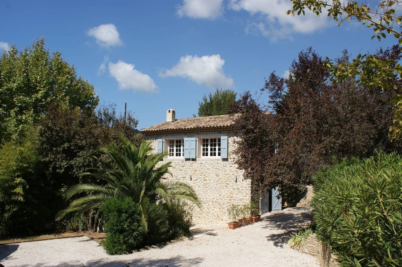 Steinhaus, 2-4 Personen, in der Provence Mas 16 Jh, Pool, Garten, Parkplatz 1