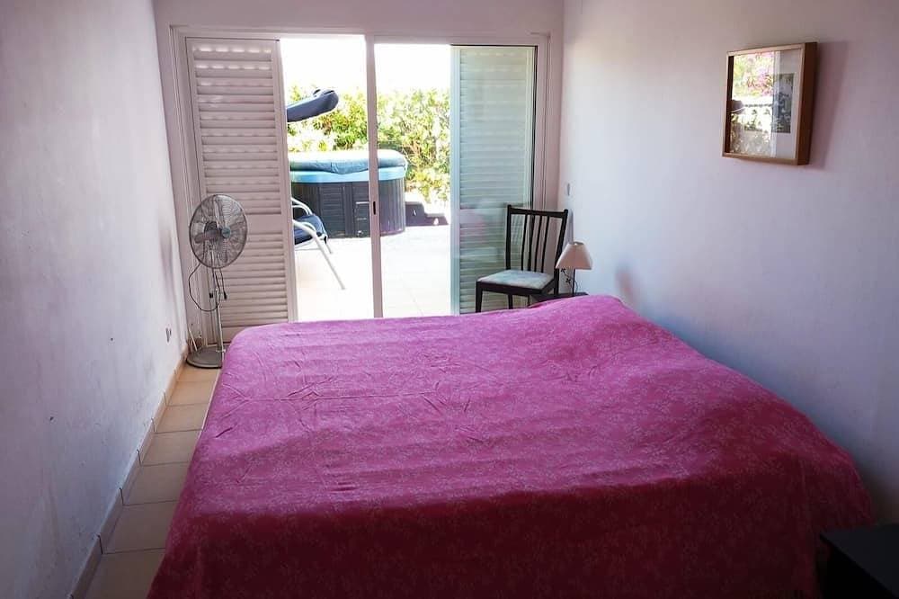 Foto 2 von 25: Villa mit privatem Whirlpool und Meerblick