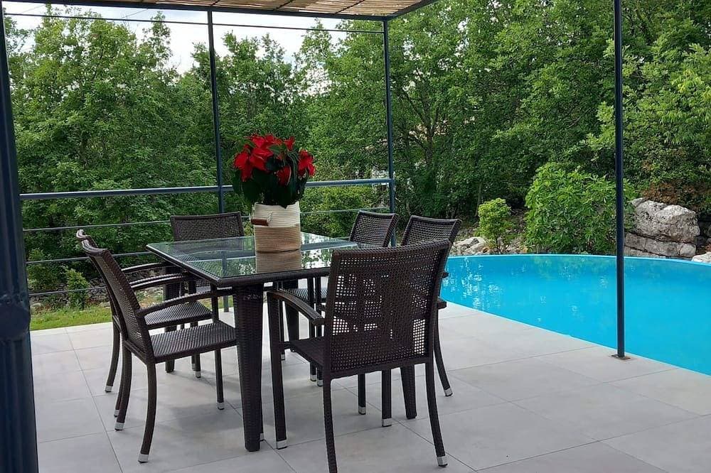 Foto 9 von 19: Vacances de rêve au milieu des cigales Villa avec Piscine proche Vallon Pt d'Arc