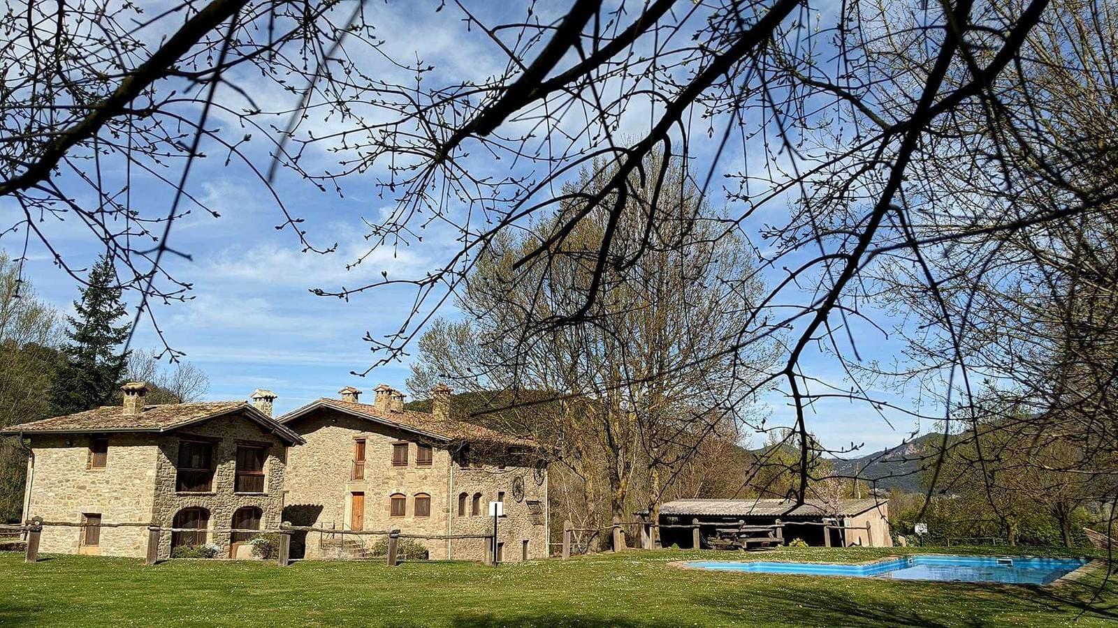 Foto 4 von 35: Ferienwohnung 'Mas El Carrer - Blanc' mit Gemeinschaftspool, Gemeinschaftsgarten und Wi-Fi