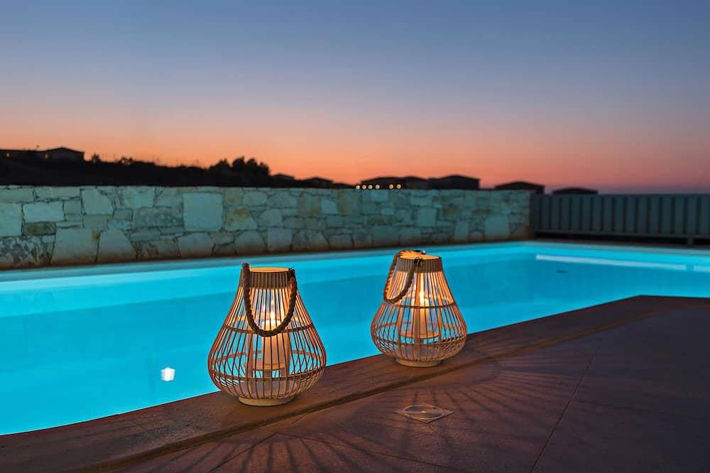Villa Levanda, Pool, Strand und Geschäfte zu Fuß erreichbar, kein Auto nötig! 1