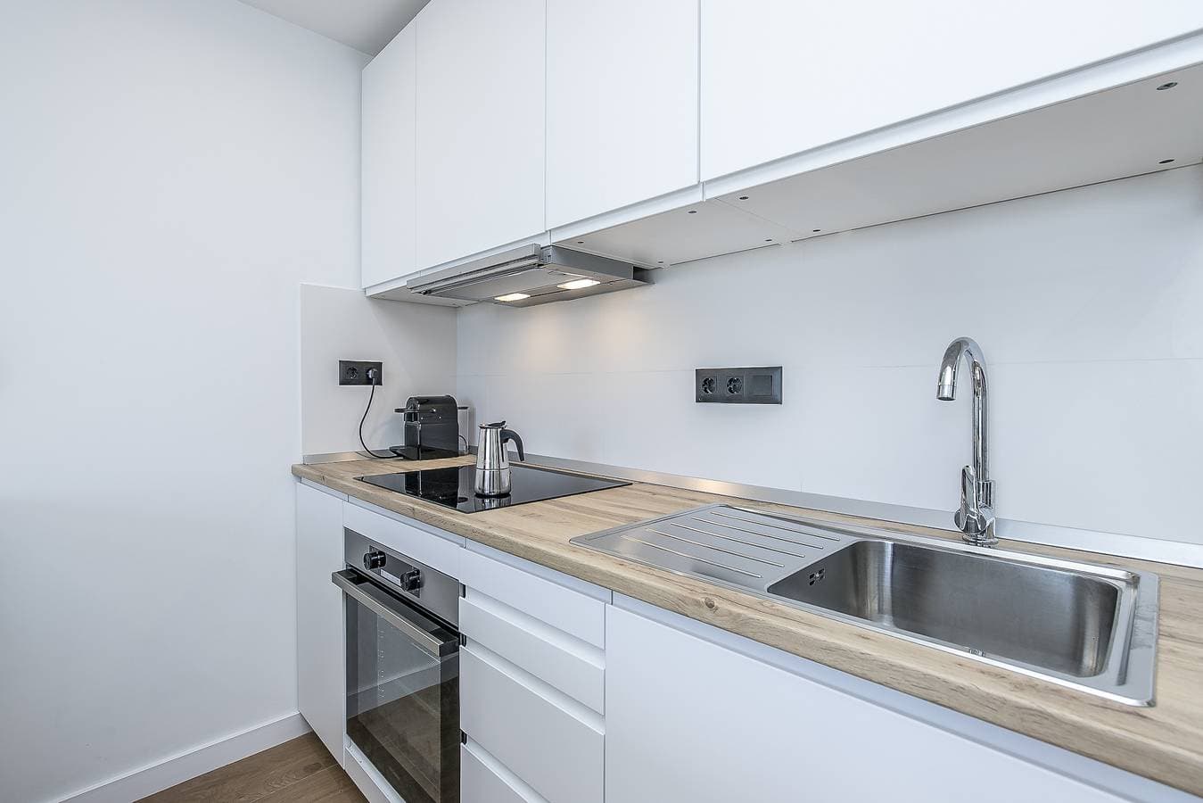 Foto 12 von 37: Ferienwohnung für 3 Personen mit Terrasse