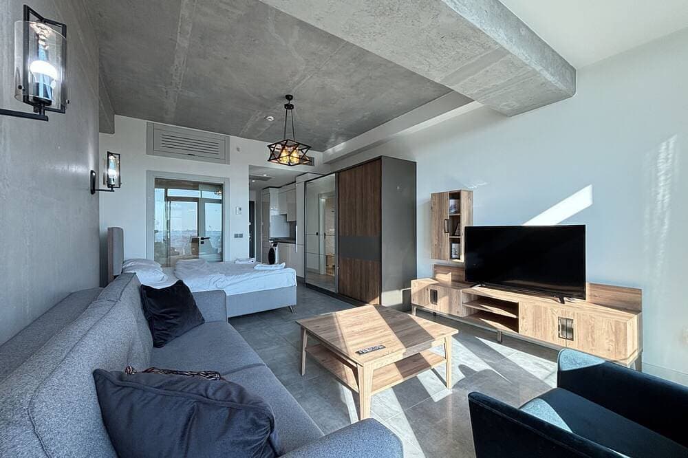 Foto 7 von 23: Queen Bomonti Studio | Panoramic City Living