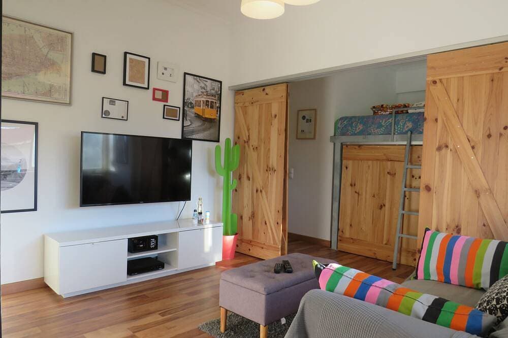 BestHomeStay-Parede Beach (Lisbon) 1