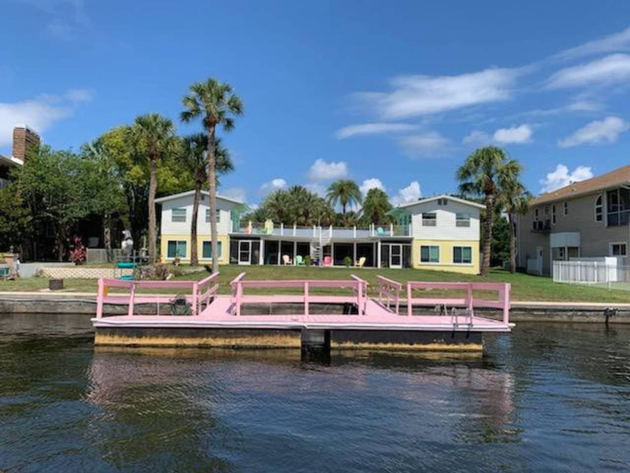 Flamingo-Zimmer am Cotee River 1