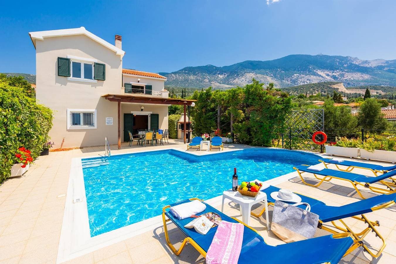 Foto 8 von 33: Villa für 6 Personen mit Garten