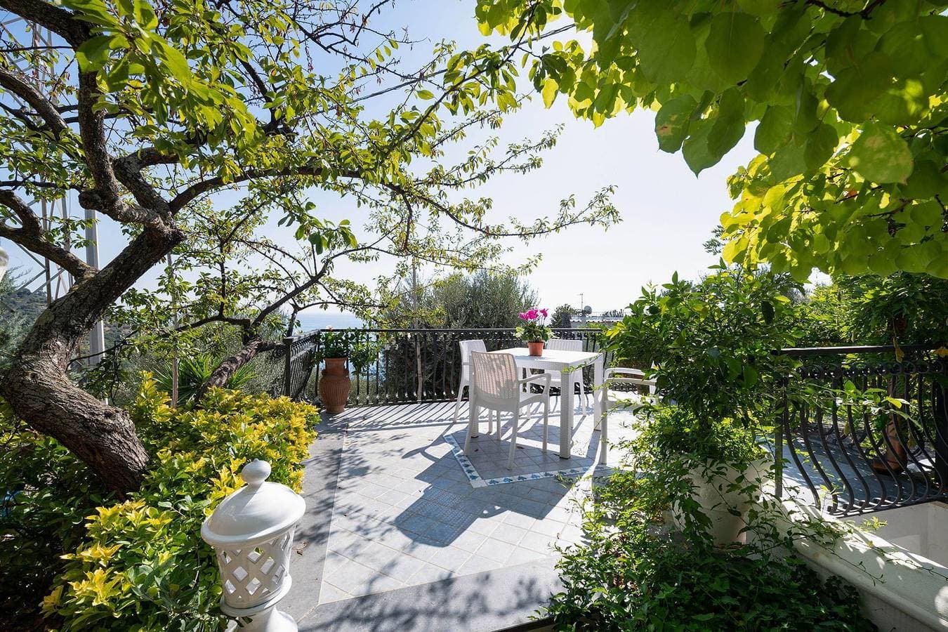 Foto 5 von 37: Villa für 6 Personen mit Garten