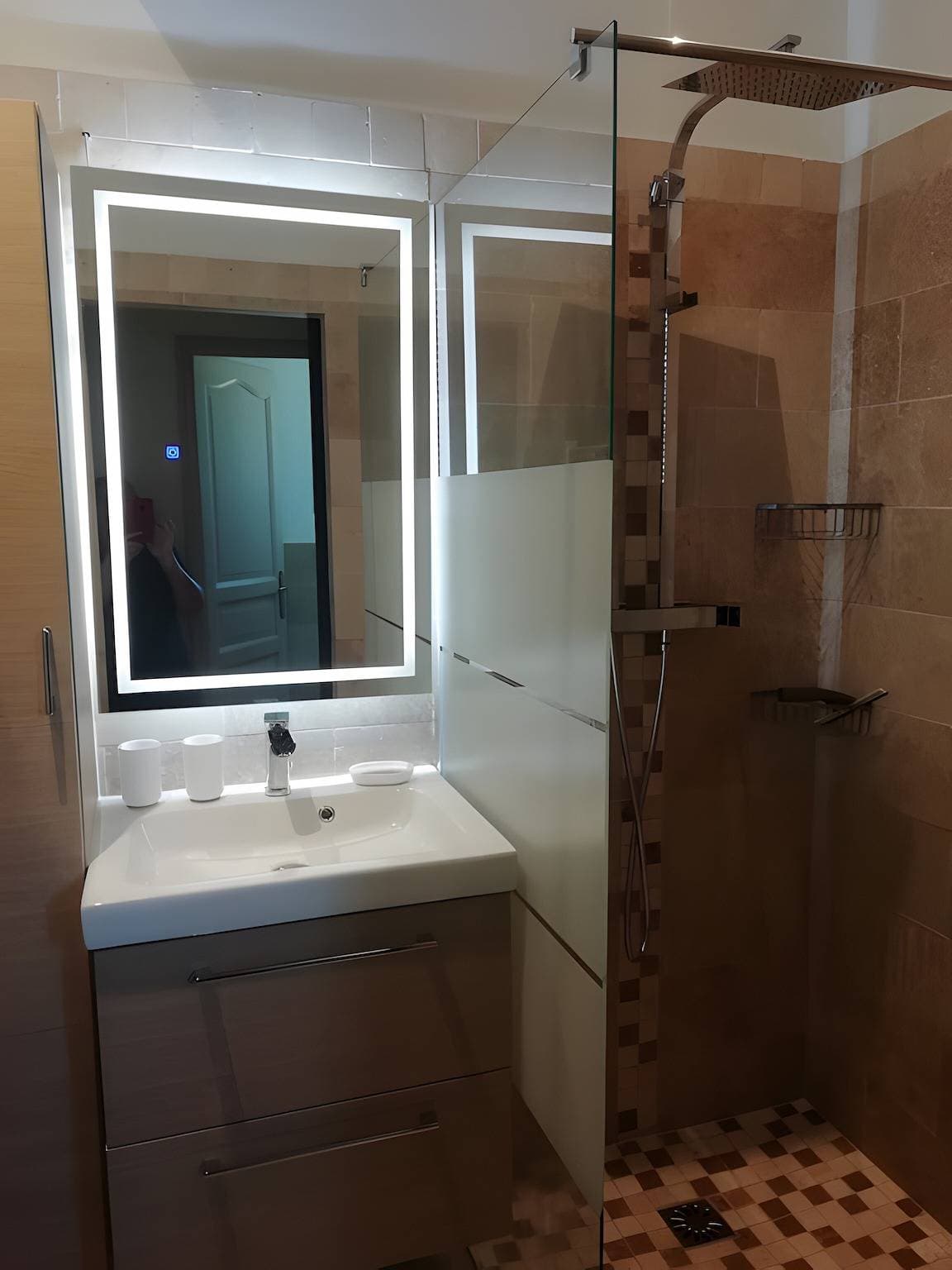 Foto 7 von 17: Ferienhaus „Gîte Solène“ mit Gemeinschaftspool, WLAN und Klimaanlage