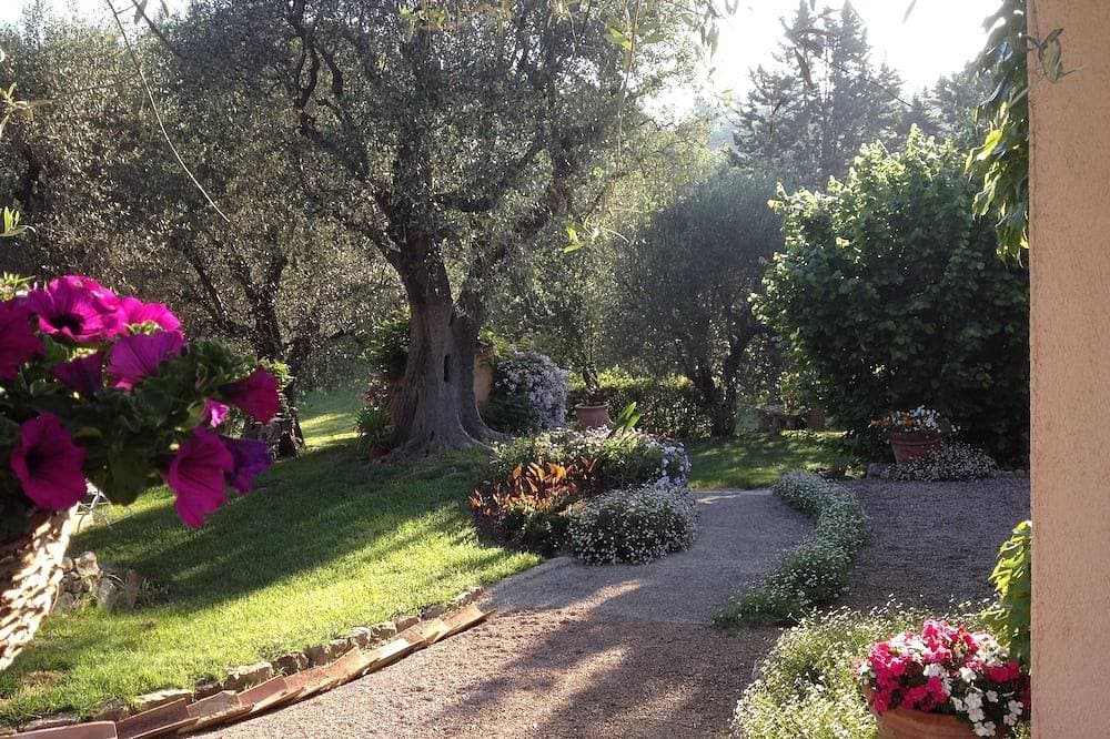 Foto 9 von 30: Landhaus-Häuschen im Eigentum mit 13x 5m Pool nahe Valbonne