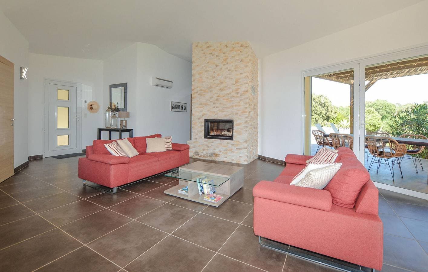 Foto 4 von 35: Gemütliche Wohnung mit Pool in der Nähe von Plage de Canetto