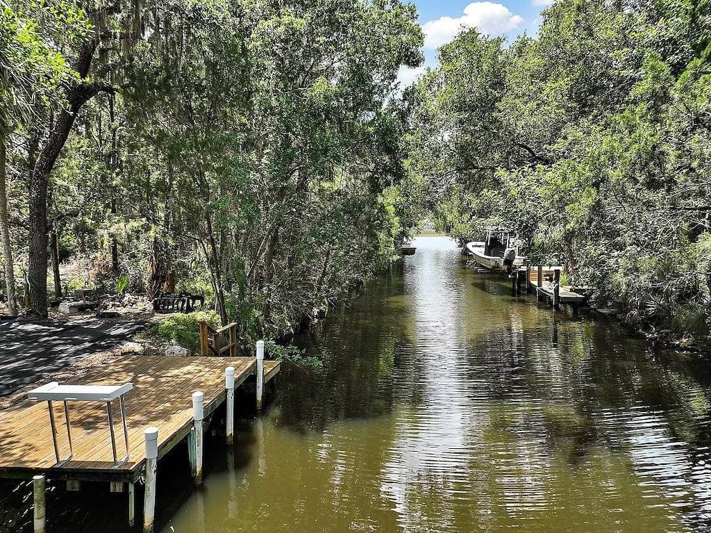 Foto 8 von 37: Waterfront home in Old Homossassa w/ hot tub and kayaks 🎣