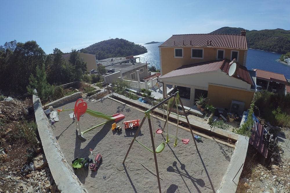 Foto 6 von 11: Studio Appartement mit Terrasse und Meerblick Brna, Korcula