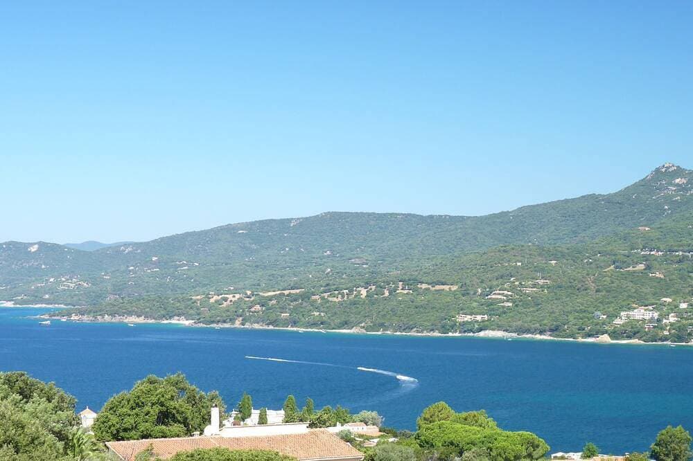 Joli Studio Avec vue Panoramique sur la mer à 5 mn de la Plage et de Propriano 1