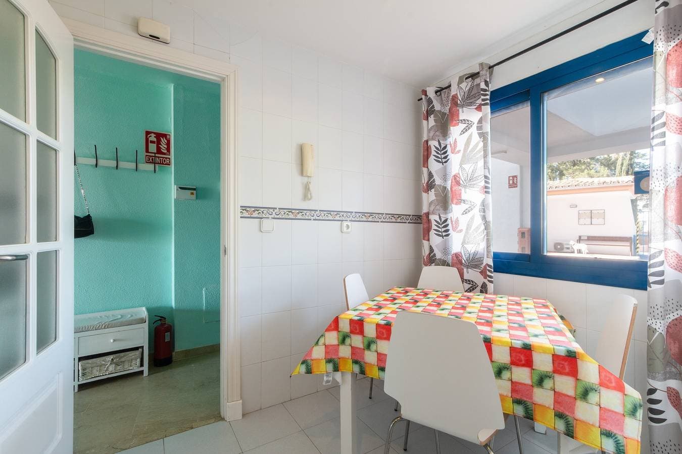 Foto 8 von 28: Ferienwohnung 'Duquesa Suites Golf und Gärten' mit Pool zur gemeinsamen Nutzung und Klimaanlage