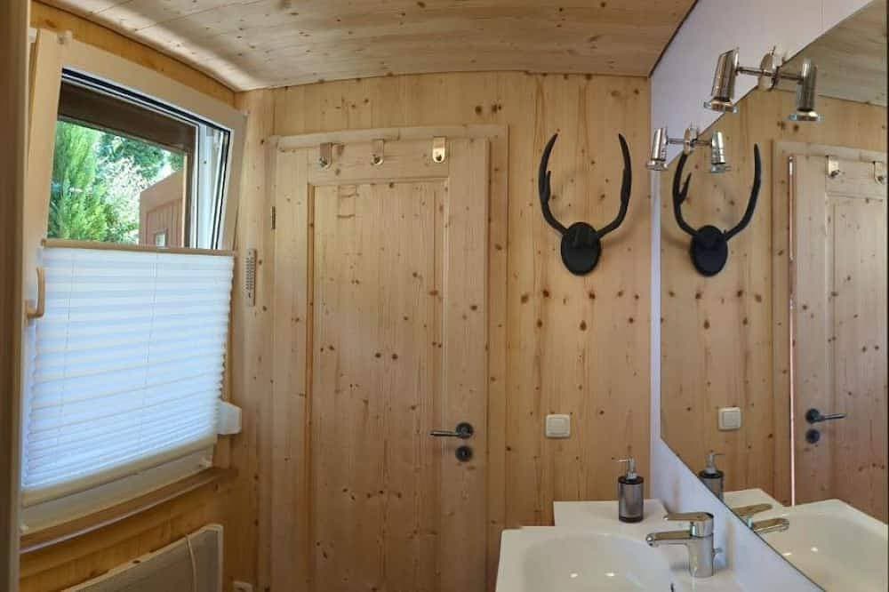 Foto 4 von 22: Ruhiges Ferienhaus am Waldrand mit Sauna und Kamin