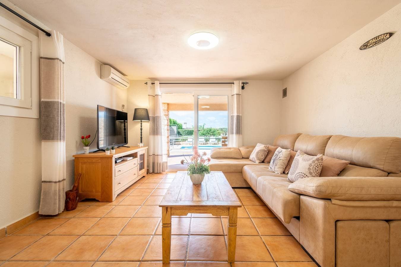 Foto 7 von 31: Ländliche Finca bei Manacor, Mallorca – Privater Pool, Garten & WLAN