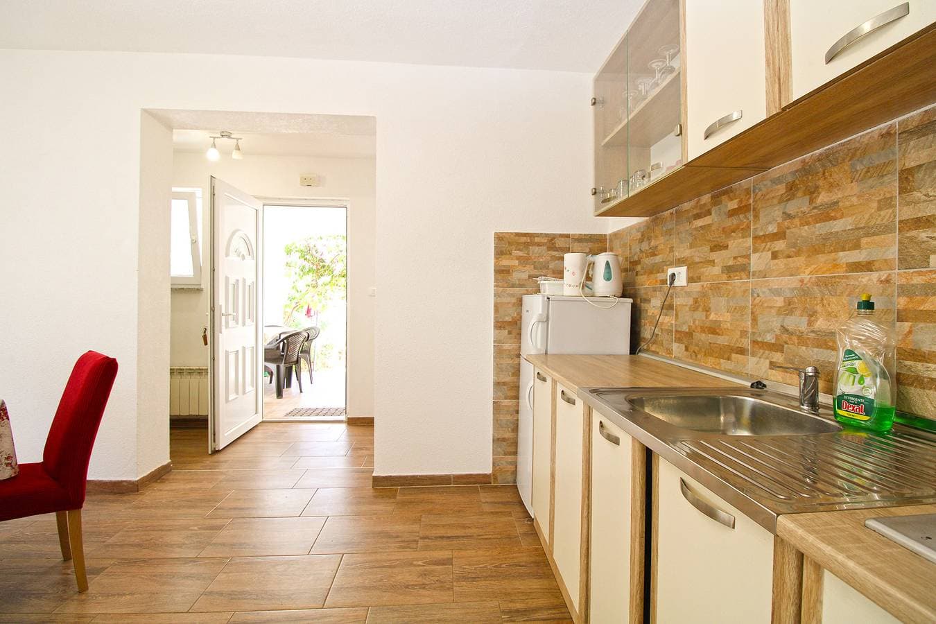 Foto 13 von 22: Ferienwohnung für 4 Personen mit Terrasse