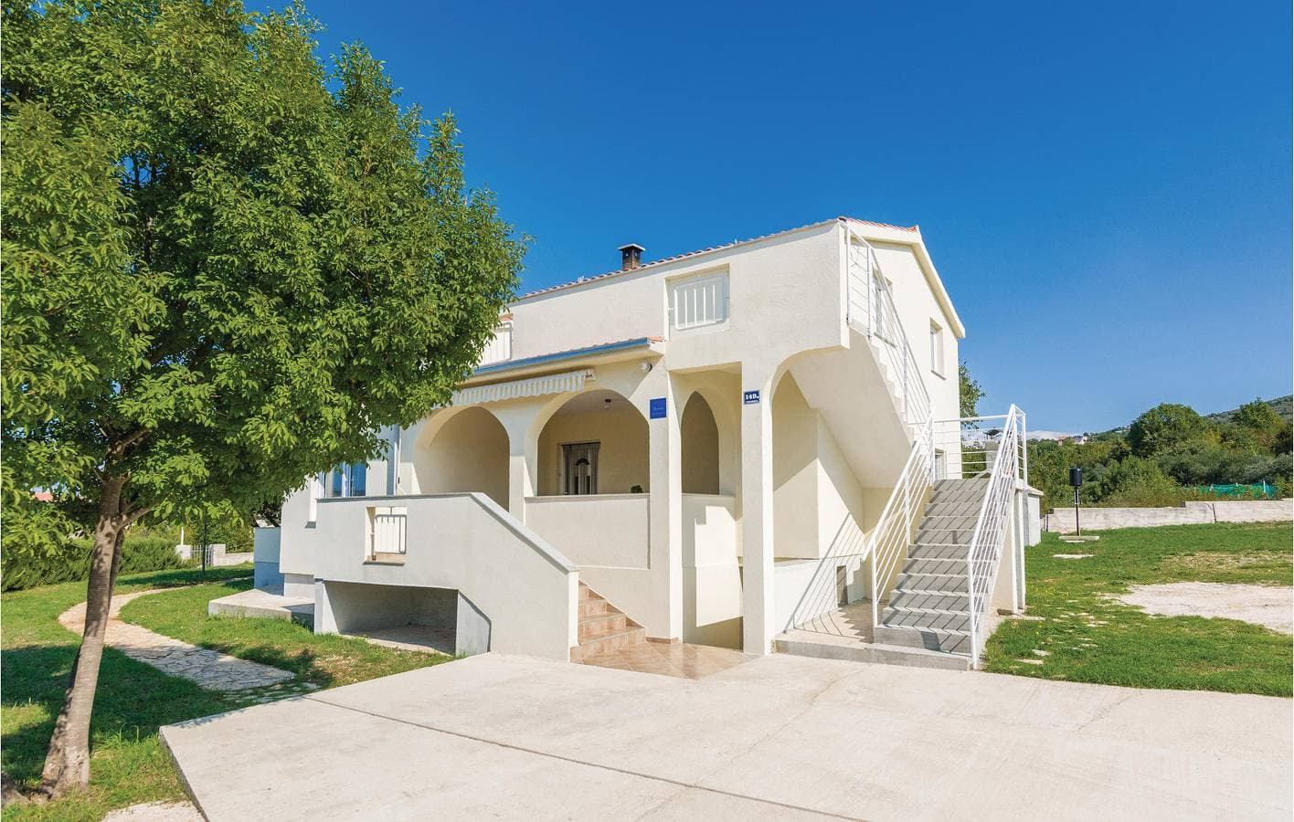 Apartment am Meer mit Terrasse, WLAN und Parkplatz – 1,5 km bis zur Küste 1