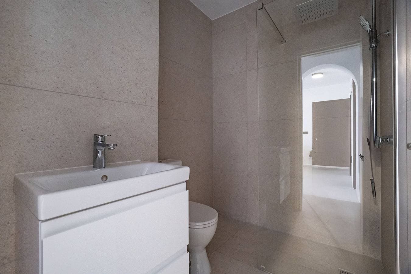 Foto 11 von 13: Ferienwohnung für 4 Personen mit Balkon