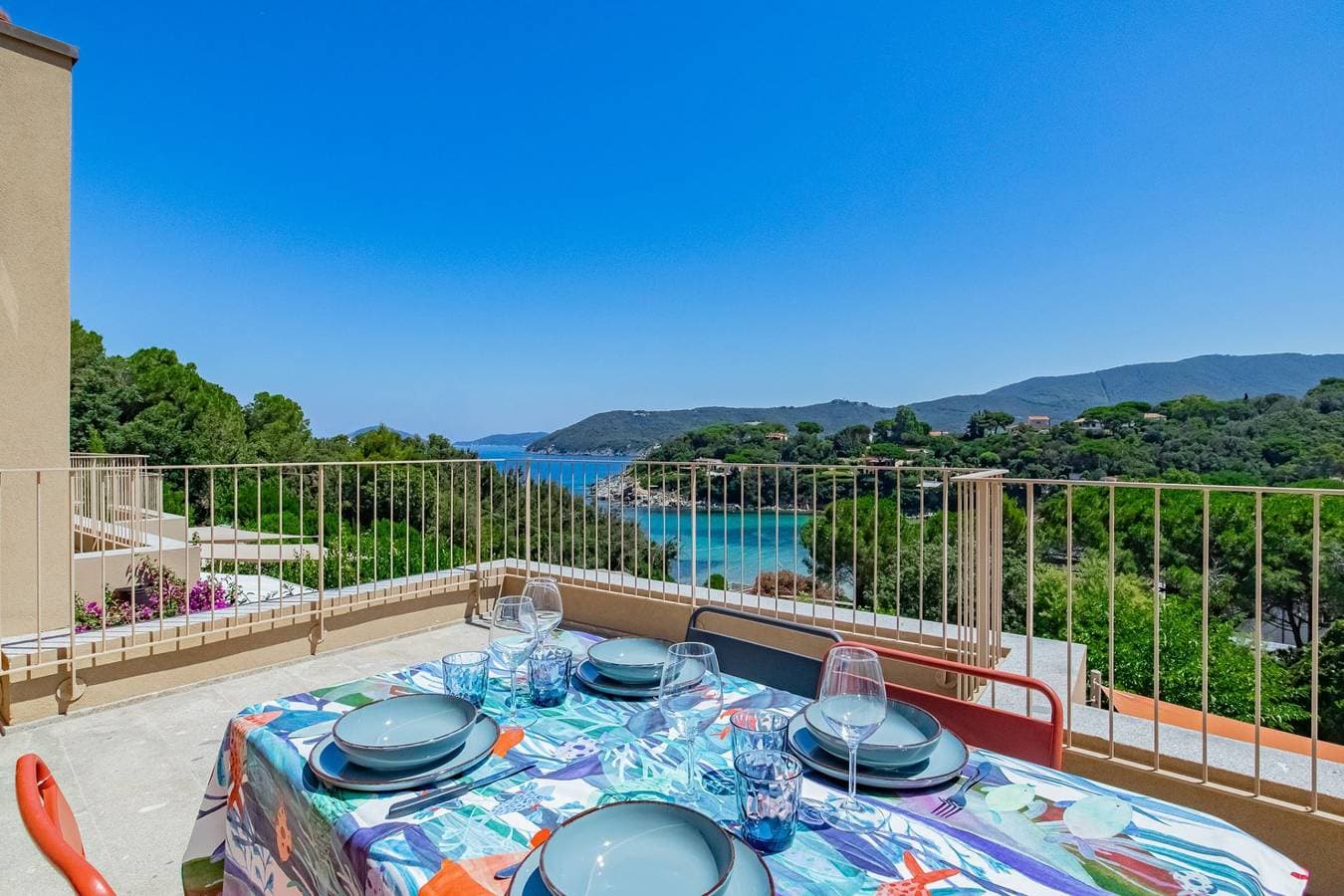 Foto 4 von 47: Ferienhaus für 4 Personen mit Balkon