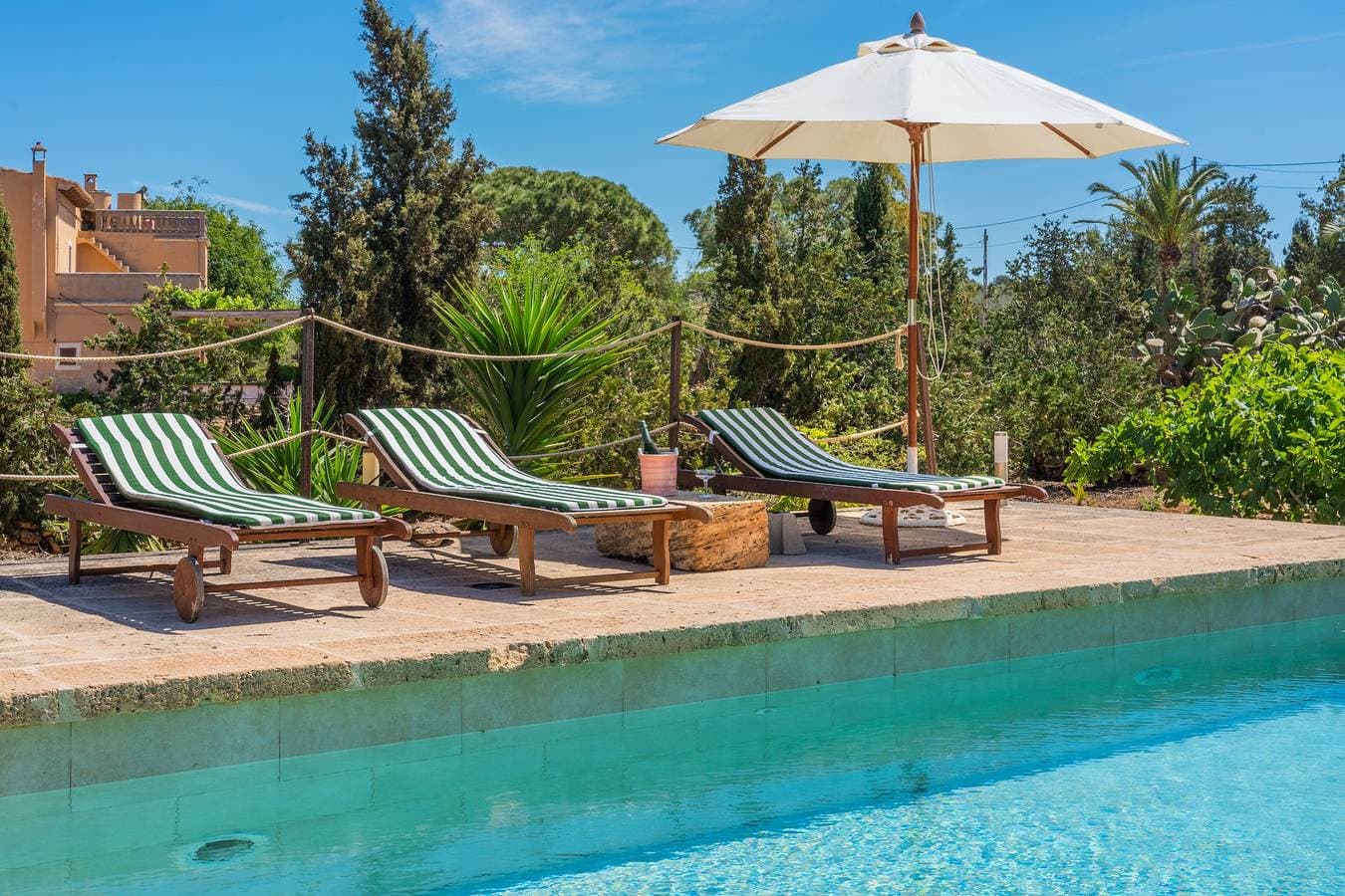 Foto 4 von 26: Ferienhaus "Son Sunyer" mit Bergblick, Pool, Garten, Balkon & Terrasse
