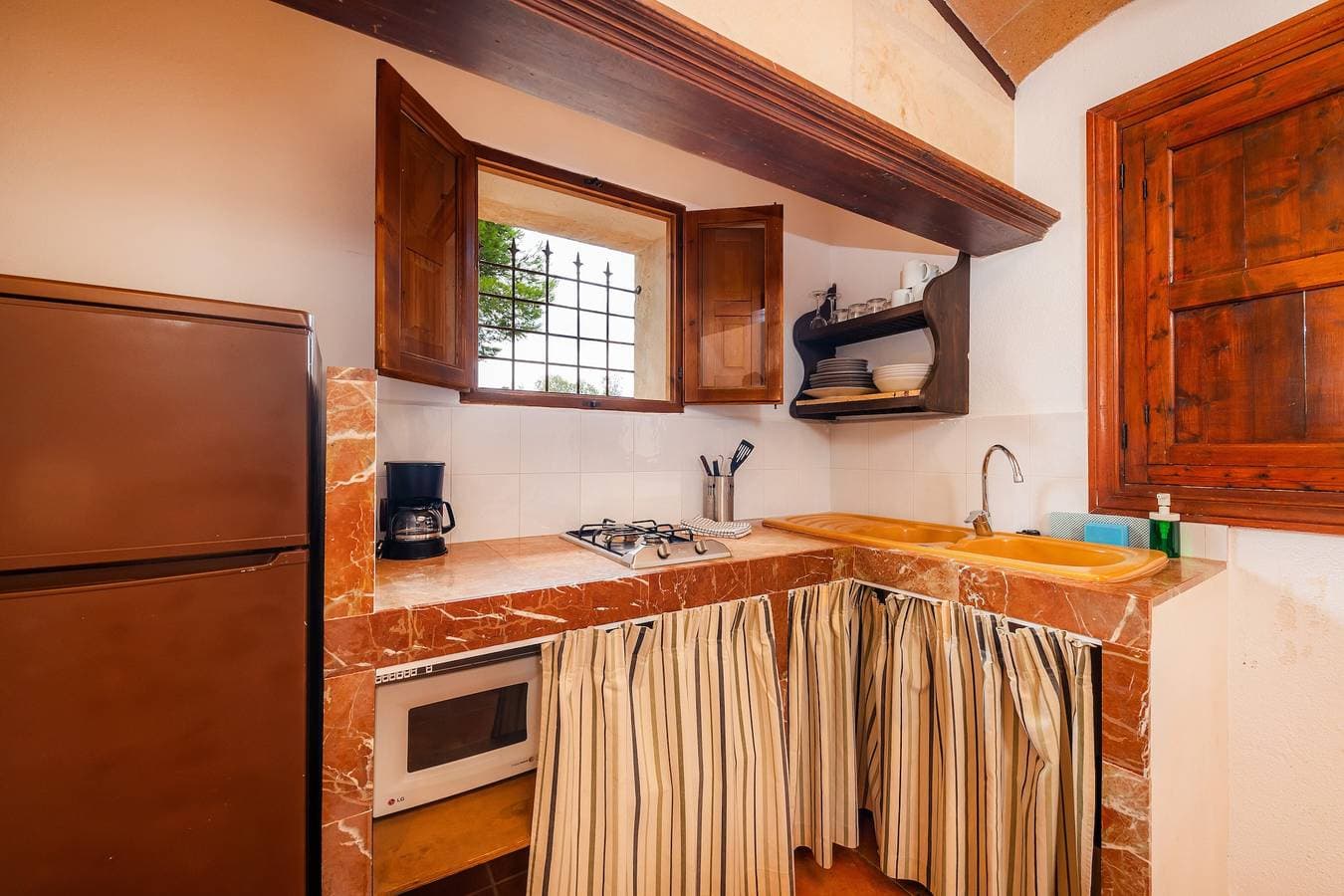 Foto 9 von 35: Ferienhaus "Es Sestador" mit Bergblick, Gemeinschaftspool und WLAN