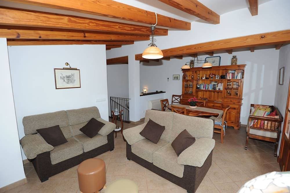 Foto 8 von 30: Bonita Casa con Piscina y Barbacoa. Playa a 3 Kms. Centro Sóller a 800 Metros