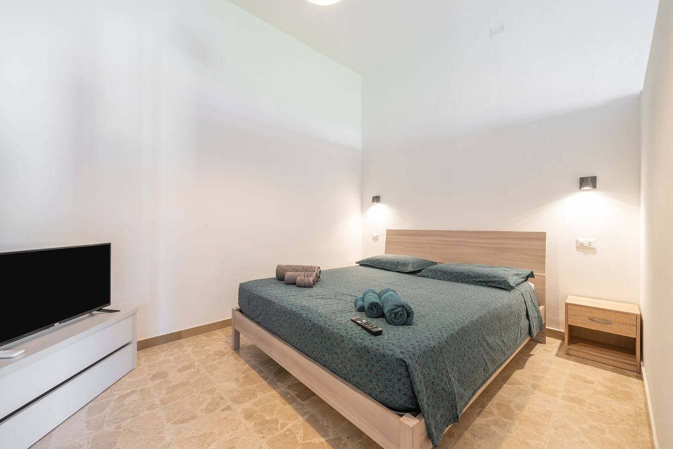 Foto 2 von 24: Appartement 'Da Miky Monolocale' mit Bergblick, WLAN und Klimaanlage