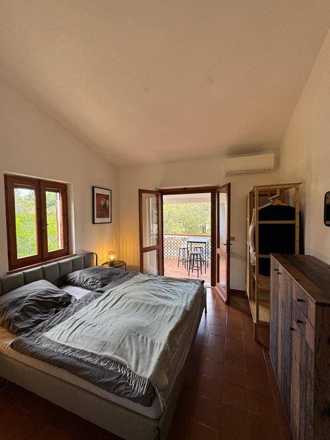Foto 5 von 42: Three-Bedroom House