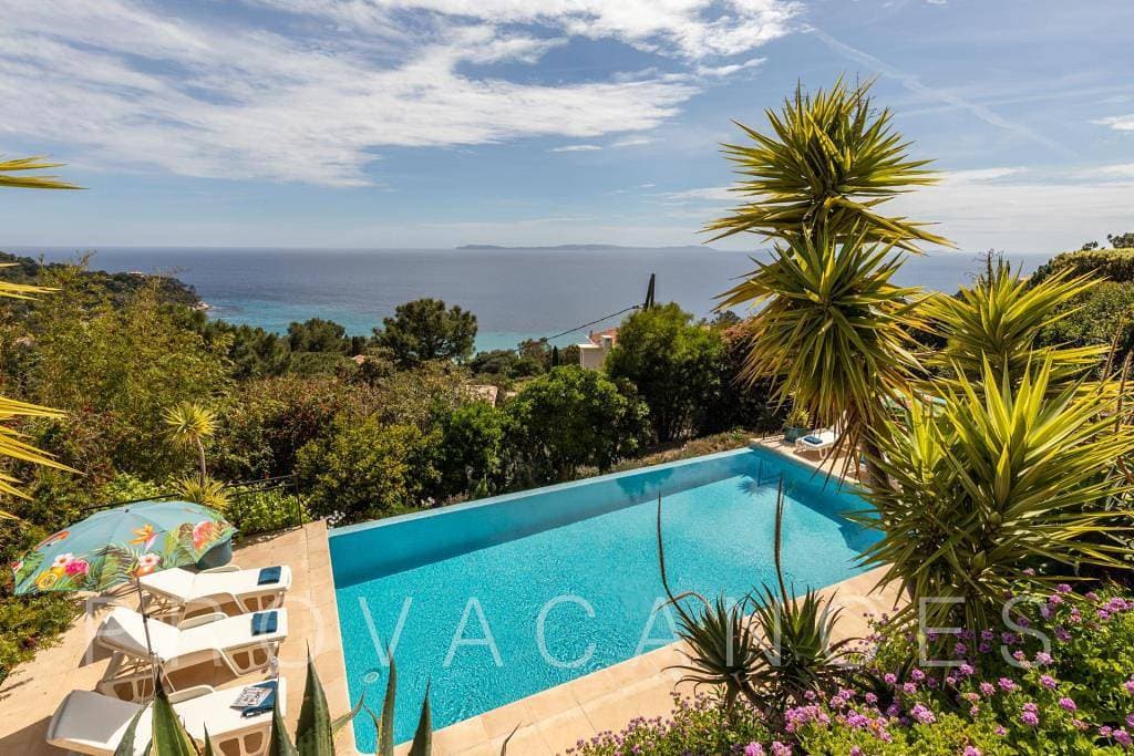 Foto 11 von 49: Villa mit Panoramablick auf das Mittelmeer in Rayol Canadel